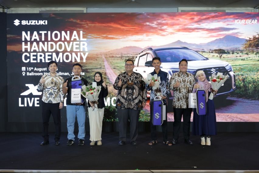 Handover Ceremony Suzuki XL7.
