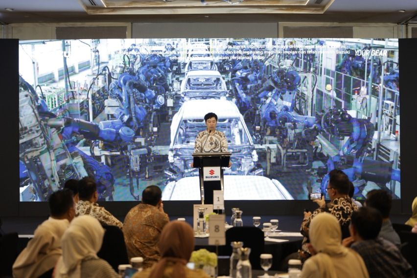 Handover Ceremony Suzuki XL7.