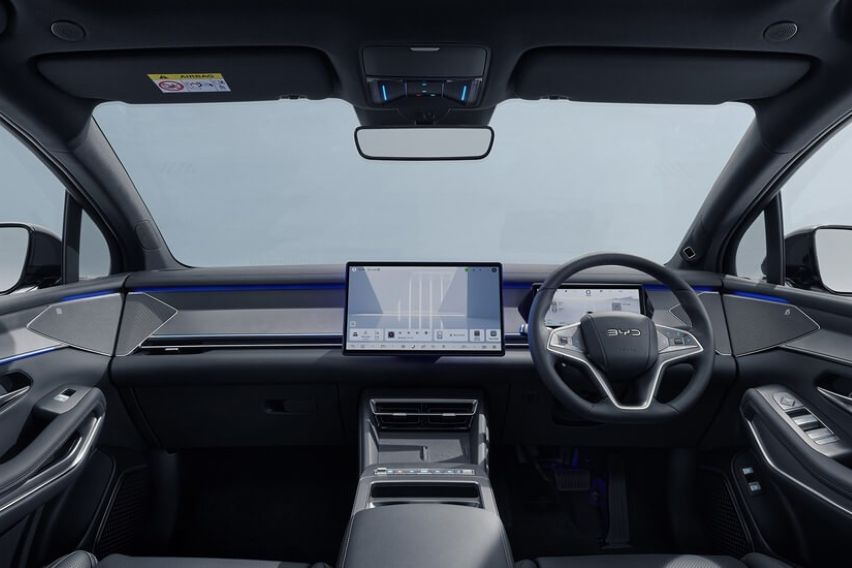 Interior BYD Sealion 8 series. 