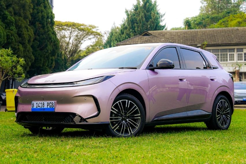 Eksterior depan BAIC T1.