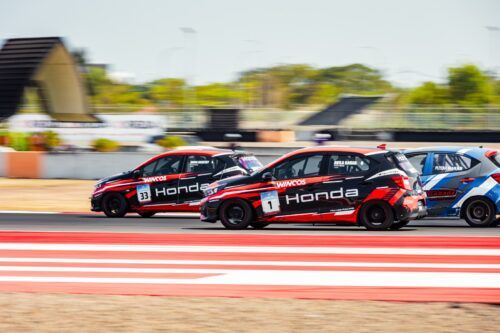 Honda Racing Indonesia Konsisten di Mandalika, Amankan Podium dan Kemenangan