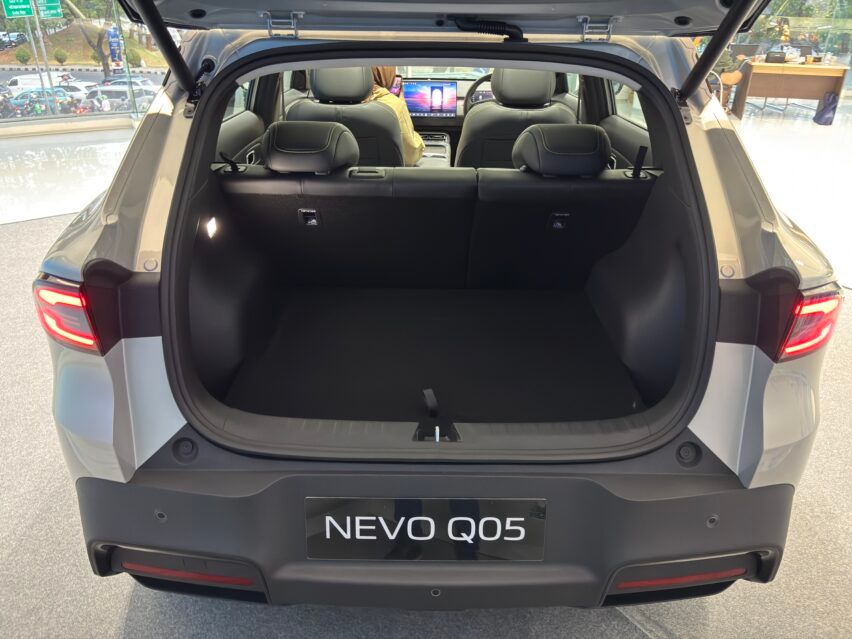 Bagasi Chngan Nevo Q05.
