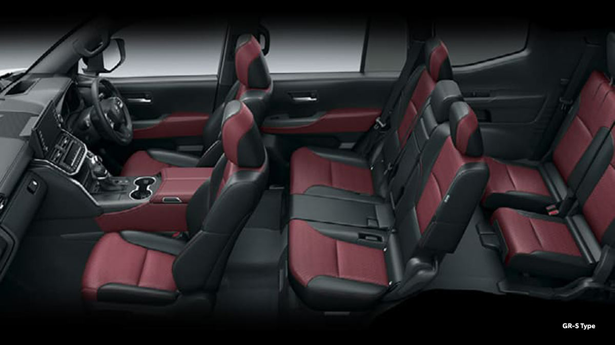 interior Land Cruiser 300 HEV 2026. 