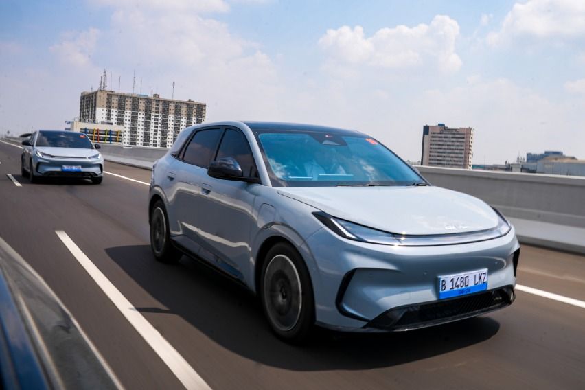 Test drive BAIC T1. 