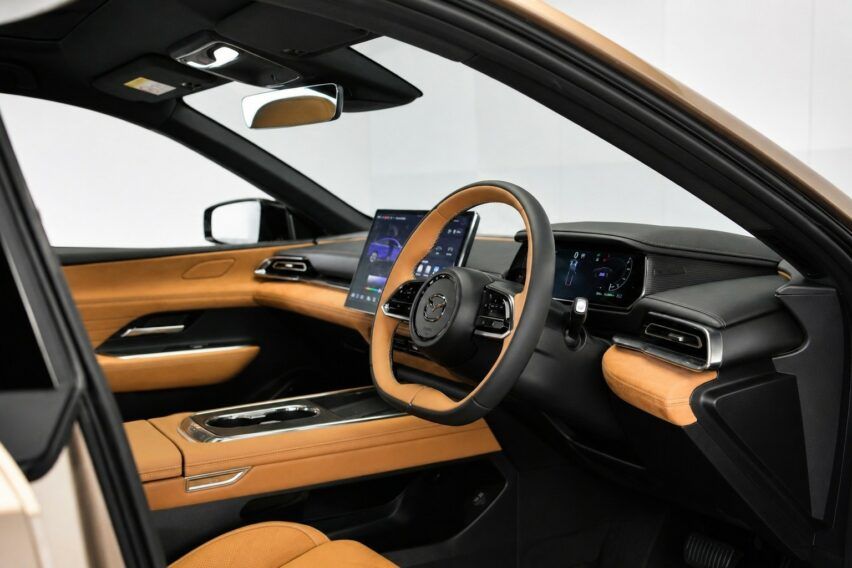 Interior Mazda 6e Fastback.