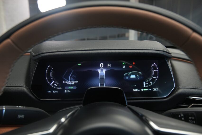 Layar MID Mazda 6e Fastback. 