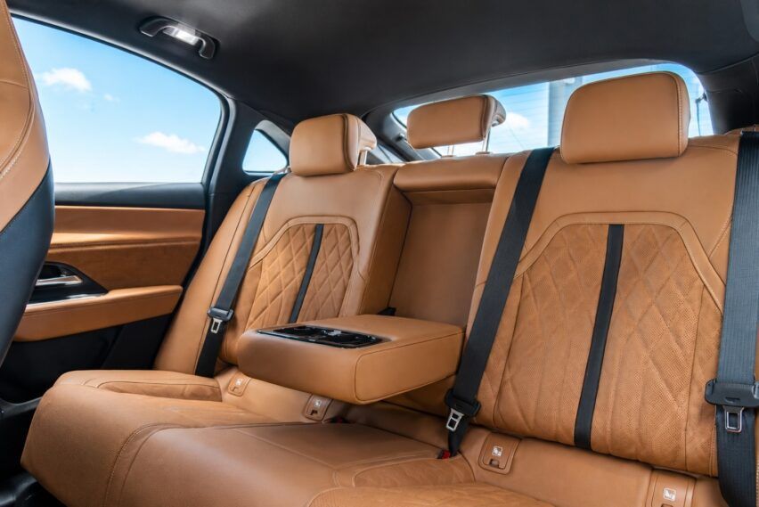 Interior Mazda 6e Fastback.