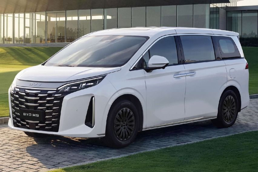 BYD M9