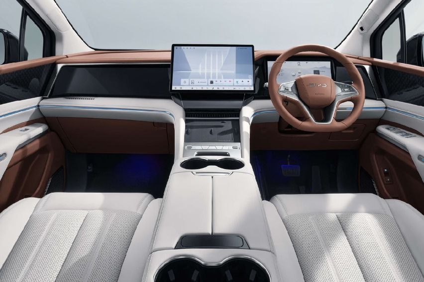 BYD M9