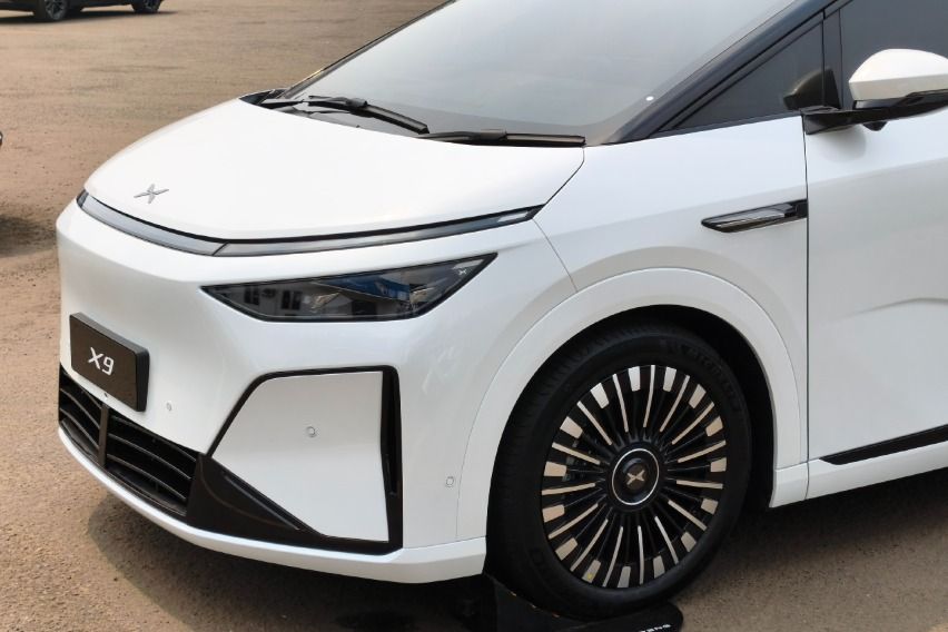 Xpeng New X9
