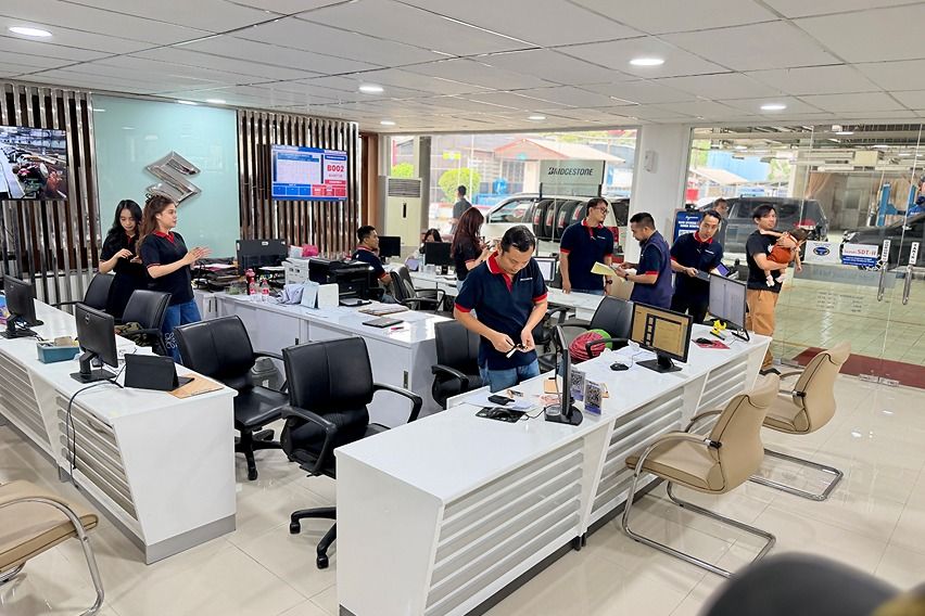Suasana Dler Suzuki Buana Indo Trada (BIT) Pulo Gadung, Jakarta Timur. dengan tampilan baru. 
