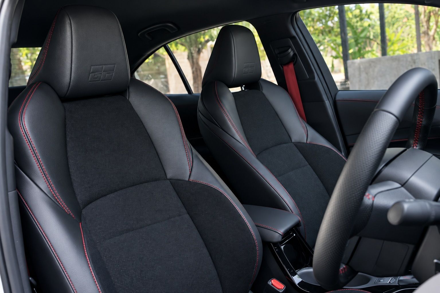 Interior Toyota Corolla Altis HEV GR-S 2026