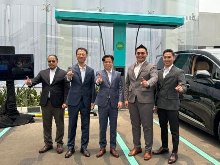 BYD Luncurkan Charging Super Cepat di Indonesia, Pengisian Hanya 9 Menit!