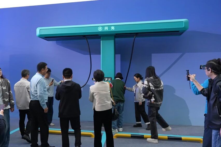 Demo FLASH Charging BYD di Cina. 